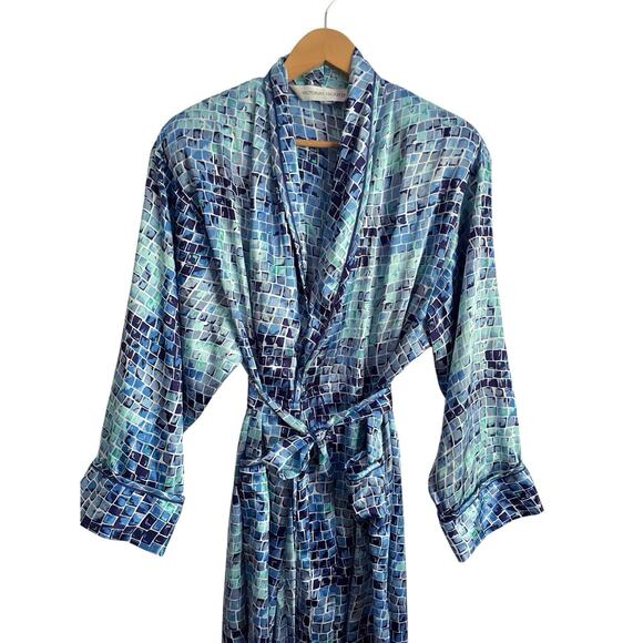 Victoria's Secret Robe Sz M/L Long Belted Mermaid Blue Stain Glass Shoulder Pads - Picture 3 of 9